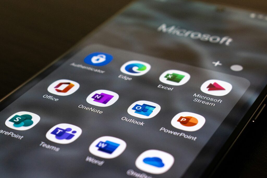 IT team providing Microsoft 365 managed services for Australian small business